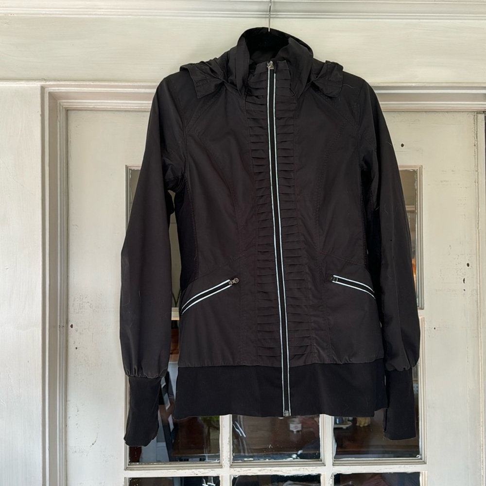 Lululemon Workout/Outerware Jacket - image 1